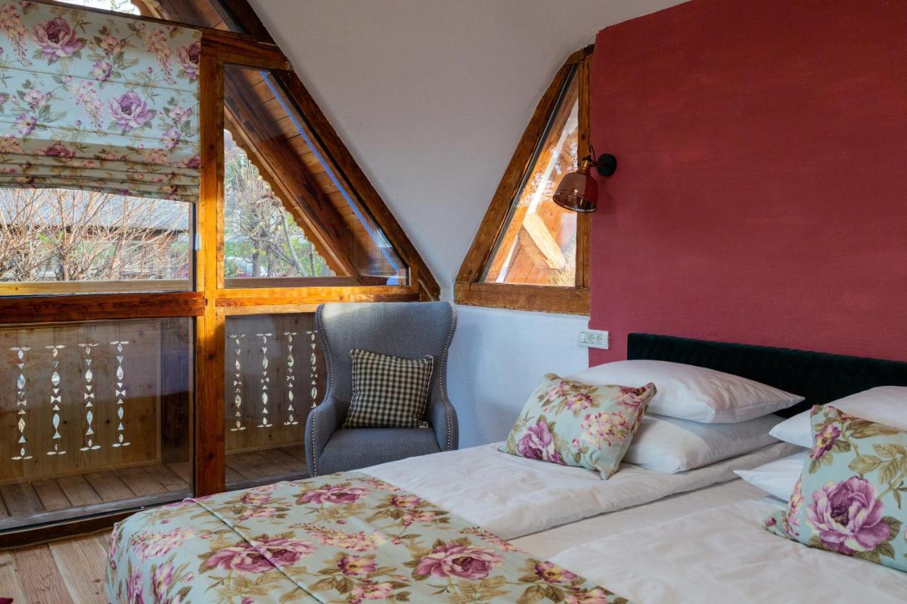 Casele Cu Stuf B&B Haus Ulrike Sălicea 外观 照片