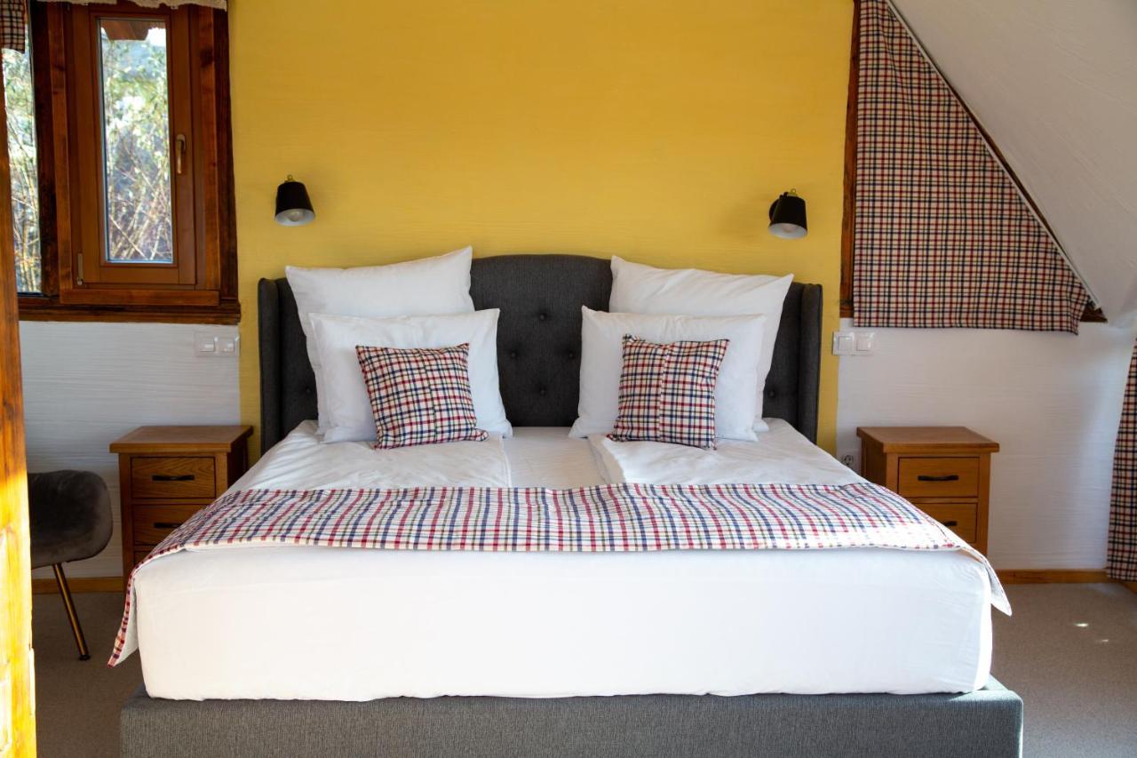 Casele Cu Stuf B&B Haus Ulrike Sălicea 外观 照片