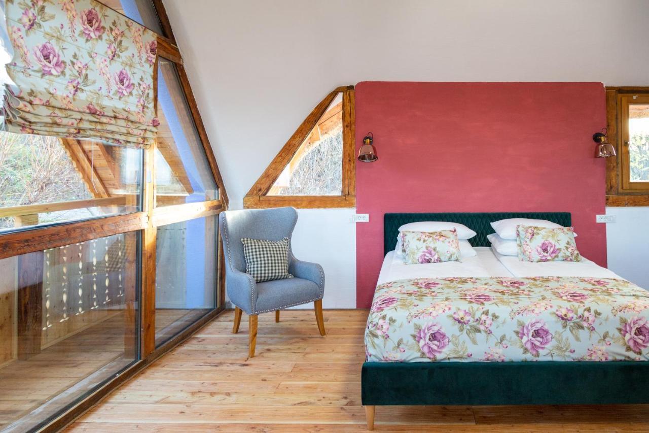 Casele Cu Stuf B&B Haus Ulrike Sălicea 外观 照片