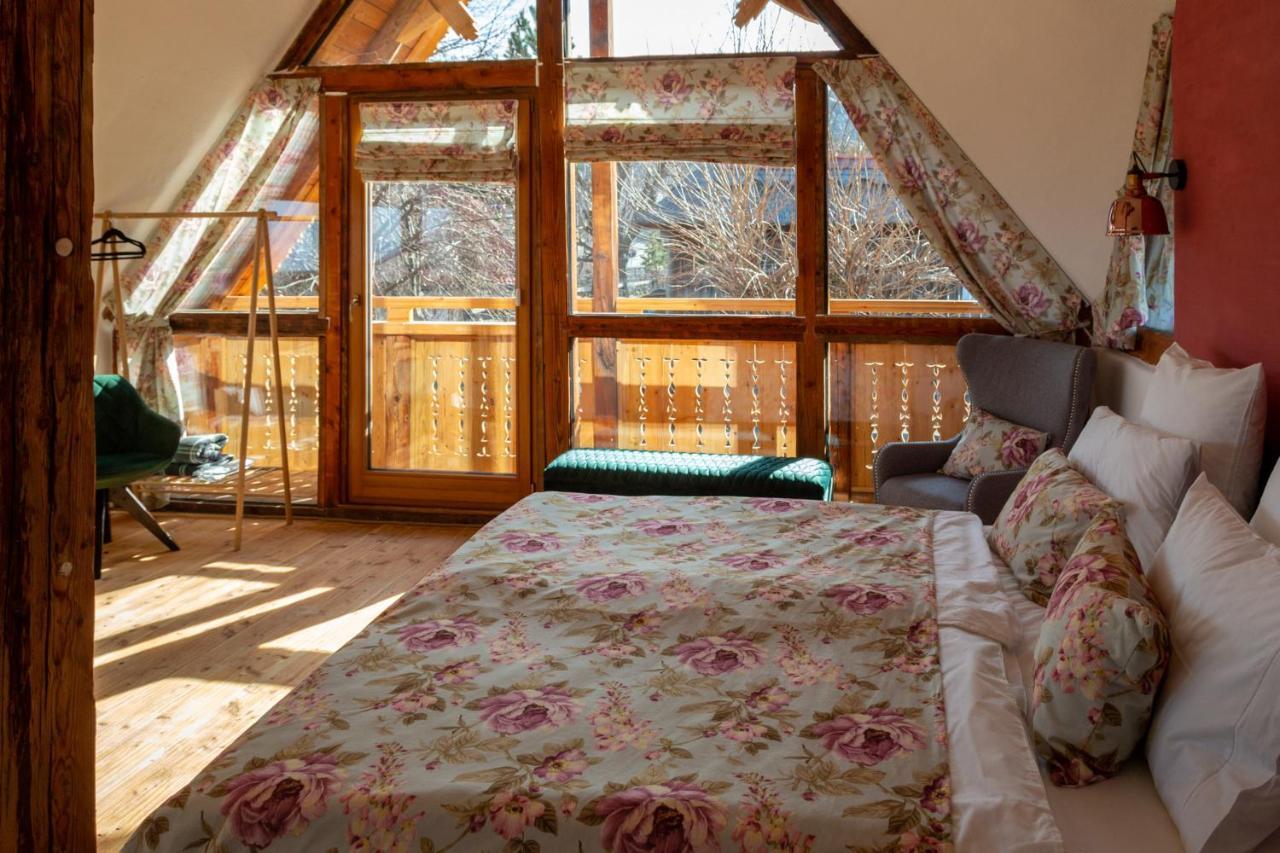 Casele Cu Stuf B&B Haus Ulrike Sălicea 外观 照片